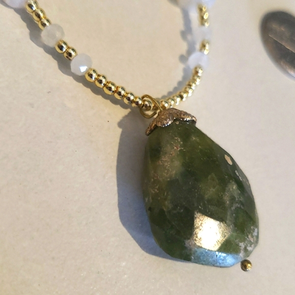 STERLING SILVER NECKLACE MEDAL RAW JADE QUARTZ ENERGY PENDANT CHAIN - Picture 1 of 5